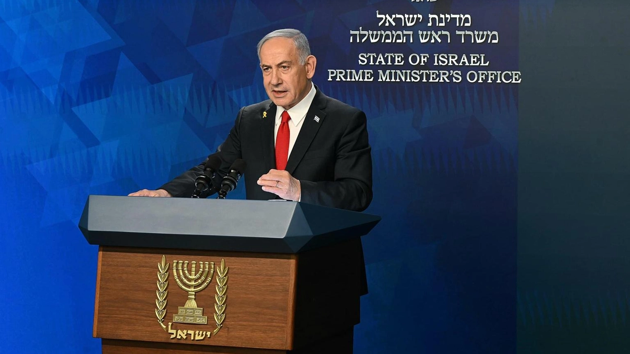 Netanyahu riferisce di 13 morti e numerosi feriti negli attacchi iraniani su Israele, in risposta ad azioni israeliane. Netanyahu riferisce di 13 morti e numerosi feriti negli attacchi iraniani su Israele, in risposta ad azioni israeliane.