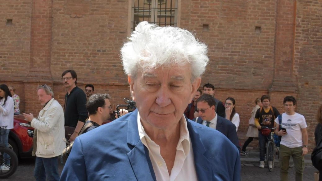 Il legale dell’indagato: "Il 13 agosto 2007, a fine mattinata, tutti già sapevano". L’orario della morte di Chiara è stato indicato tra le 9,12 e le 9,35 del 13 agosto 2007. Il legale dell’indagato: "Il 13 agosto 2007, a fine mattinata, tutti già sapevano". L’orario della morte di Chiara è stato indicato tra le 9,12 e le 9,35 del 13 agosto 2007.