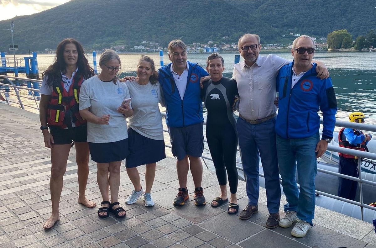 Kate nuota da Sarnico a Pisogne in 10 ore e mezza Kate nuota da Sarnico a Pisogne in 10 ore e mezza