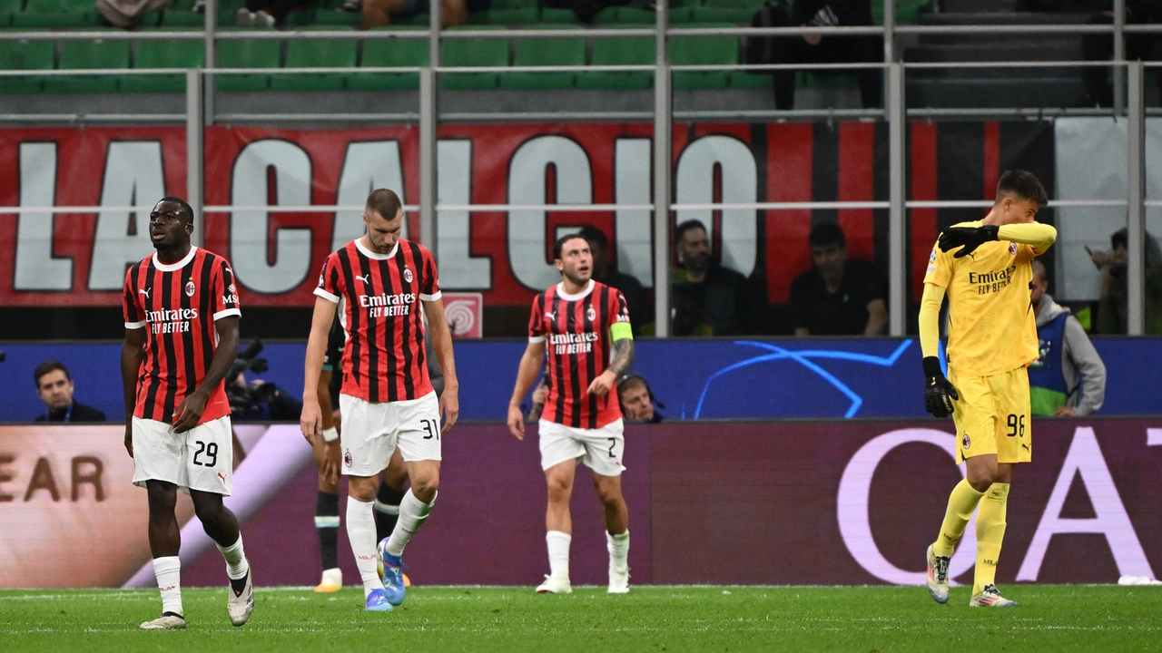 Delusione Milan dopo il gol subito Delusione Milan dopo il gol subito