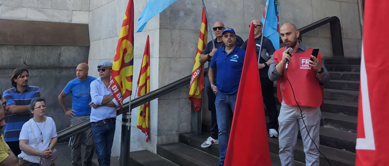 La protesta dei precari: "Assumeteci"