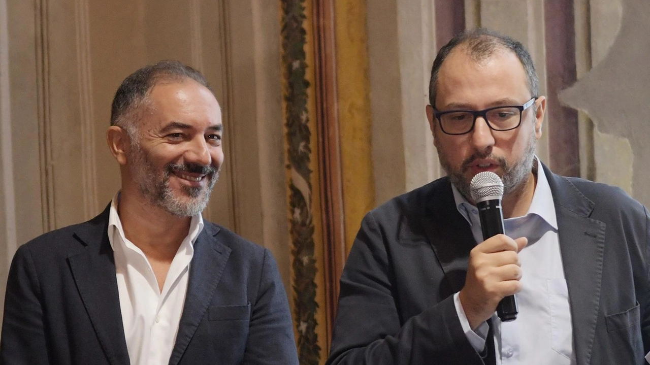 Il sindaco di Melegnano Vito Bellomo a sinistra e l’assessore regionale al Territorio Gianluca Comazzi Il sindaco di Melegnano Vito Bellomo a sinistra e l’assessore regionale al Territorio Gianluca Comazzi