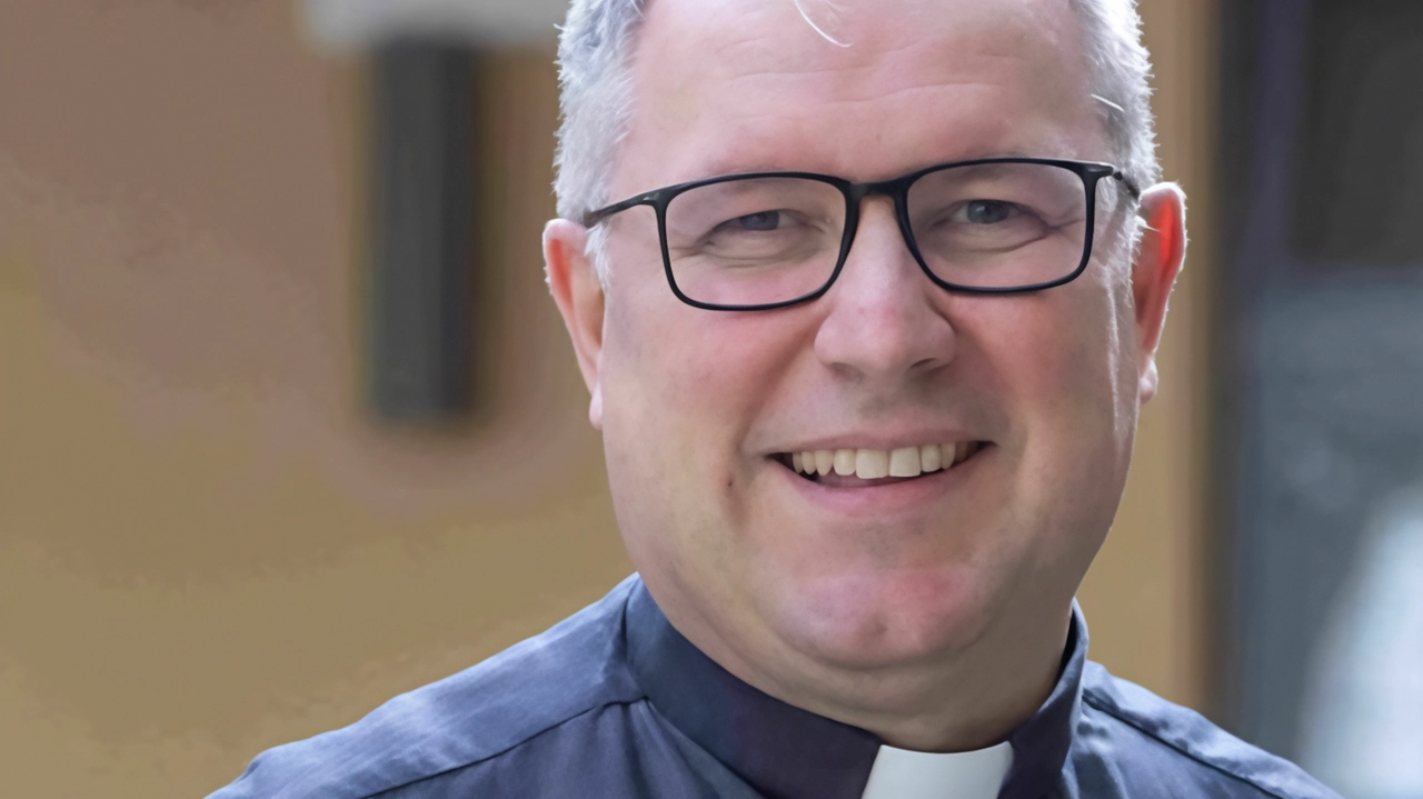 Prima di partire per la Calabria, dove papa Francesco lo ha nominato nuovo Arcivescovo di Crotone, passerà dai suoi luoghi... Prima di partire per la Calabria, dove papa Francesco lo ha nominato nuovo Arcivescovo di Crotone, passerà dai suoi luoghi...
