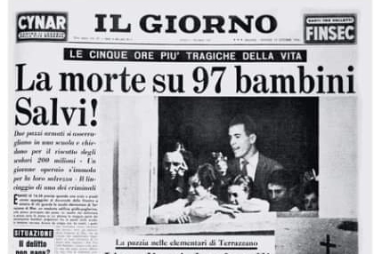 La prima pagina de Il Giorno dell'epoca (Archivio)