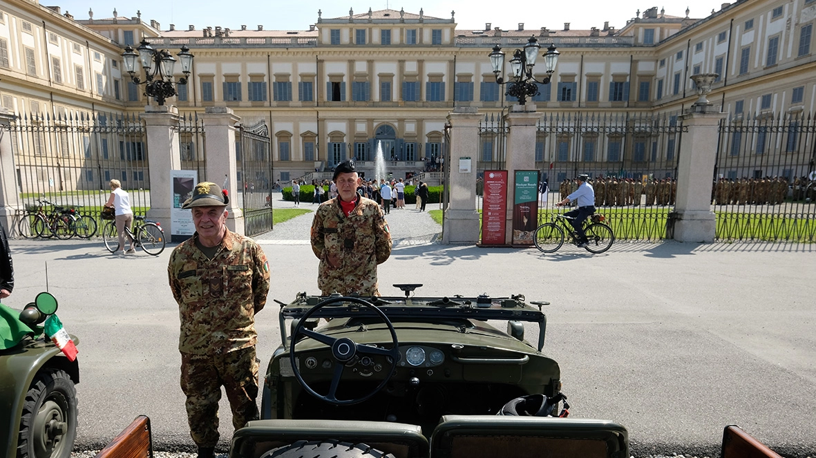La parata dei plotoni militari La parata dei plotoni militari