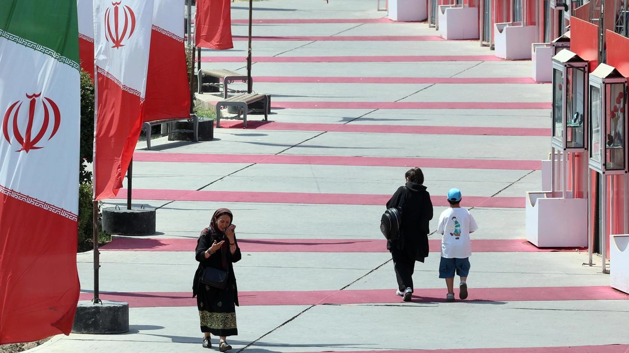 Mossa Francia, Gran Bretagna e Germania 'assolutamente illegale' Mossa Francia, Gran Bretagna e Germania 'assolutamente illegale'