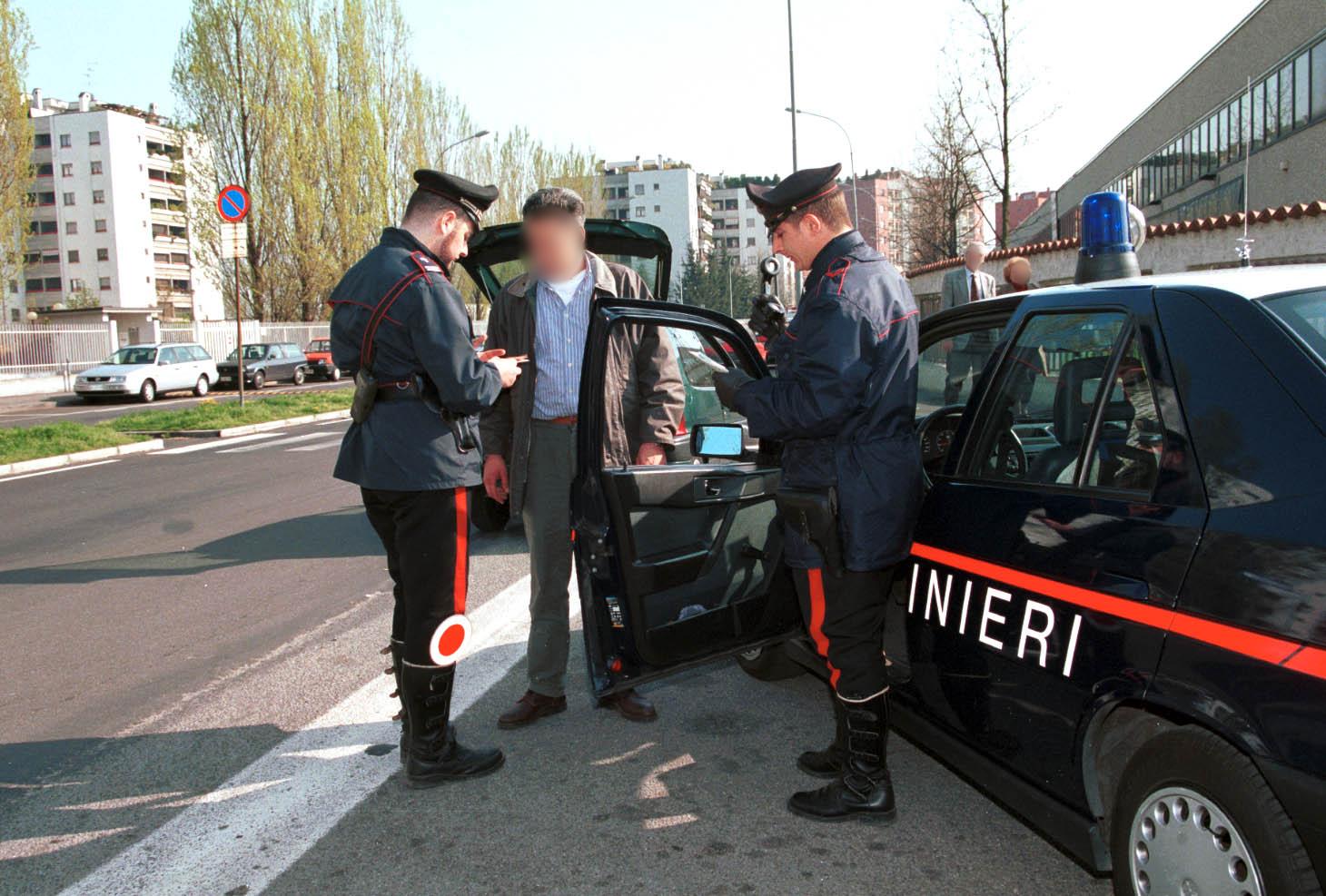 rozzano spari al quartiere aler un uomo colpito alla schiena da Ilgiorno.it rozzano spari al quartiere aler un uomo colpito alla schiena
