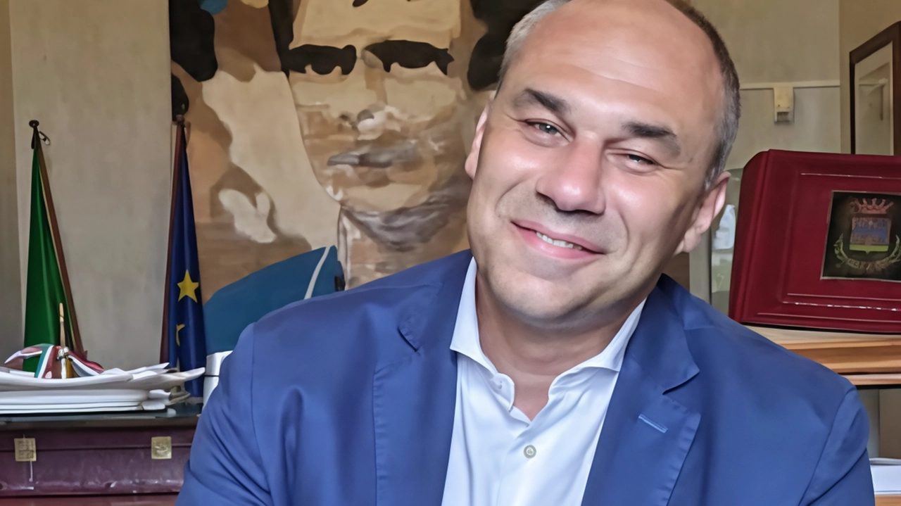 Ermanno Zacchetti: era il 4 luglio dell’anno scorso quando l’allora sindaco morì a soli 52 anni per un tumore Ermanno Zacchetti: era il 4 luglio dell’anno scorso quando l’allora sindaco morì a soli 52 anni per un tumore