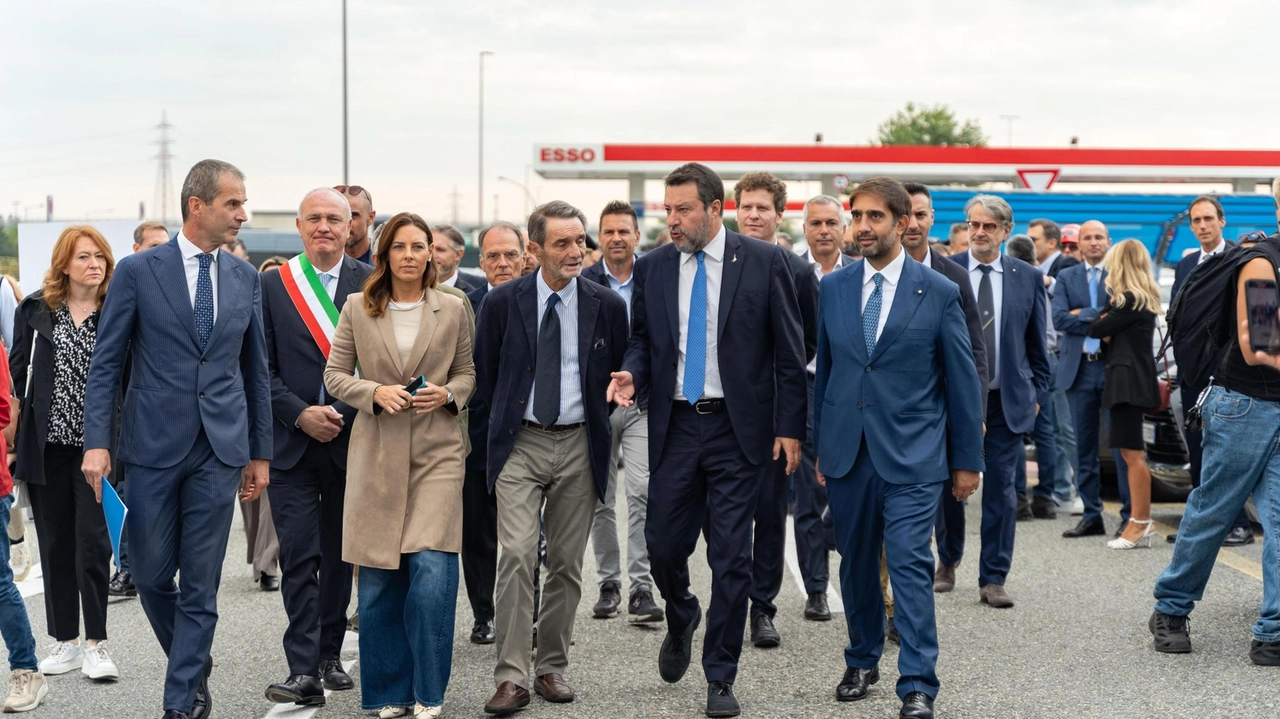 Da questa tratta, il 21 settembre 1924, iniziò la rivoluzione economica di un territorio e dell’intero Paese. Il sindaco Landonio: Lainate era una comunità agricola, grazie alla Milano-Varese è diventata industriale. Da questa tratta, il 21 settembre 1924, iniziò la rivoluzione economica di un territorio e dell’intero Paese. Il sindaco Landonio: Lainate era una comunità agricola, grazie alla Milano-Varese è diventata industriale.