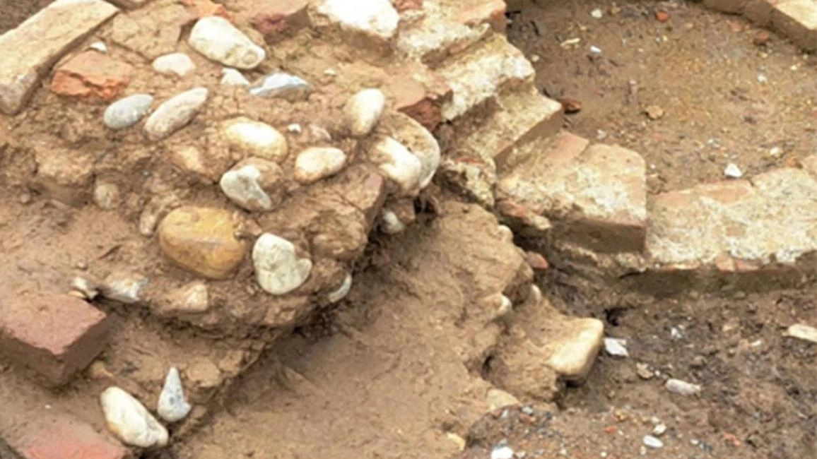 Il sindaco di Rho sogna un museo a Palazzo Visconti per custodire i reperti archeologici scoperti durante la rigenerazione urbana. Il sindaco di Rho sogna un museo a Palazzo Visconti per custodire i reperti archeologici scoperti durante la rigenerazione urbana.