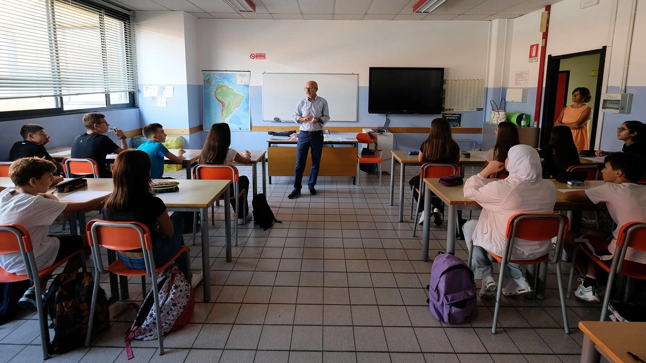 Le carenze maggiori nell’organico dei docenti di sostegno: pochi i posti finora assegnati. Problemi pure per i responsabili amministrativi degli istituti, in Brianza 63 vacanti su 98. Le carenze maggiori nell’organico dei docenti di sostegno: pochi i posti finora assegnati. Problemi pure per i responsabili amministrativi degli istituti, in Brianza 63 vacanti su 98.