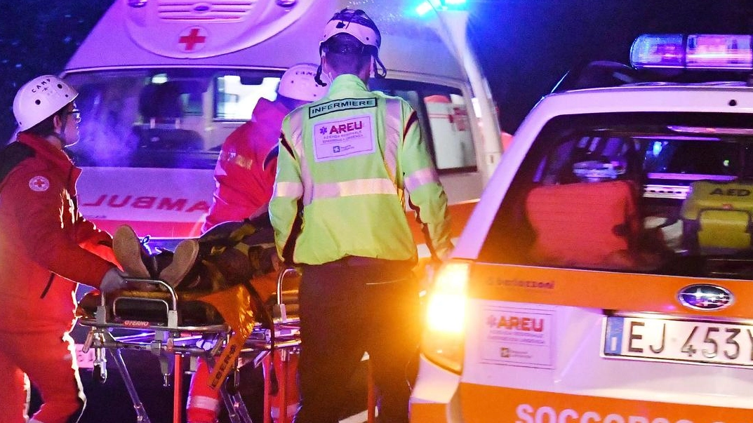 Sul posto sono intervenute due ambulanze inviate dal 118