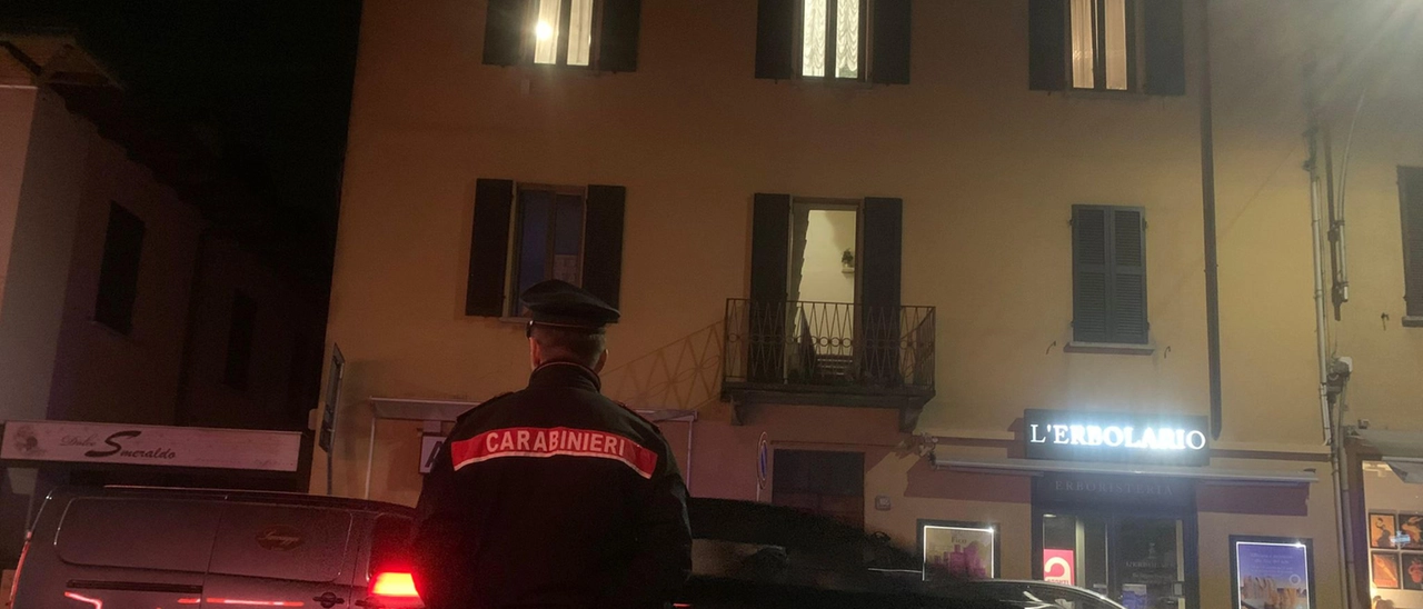 Omicidio a Luino: padre di 57 anni muore accoltellato dal figlio adottivo