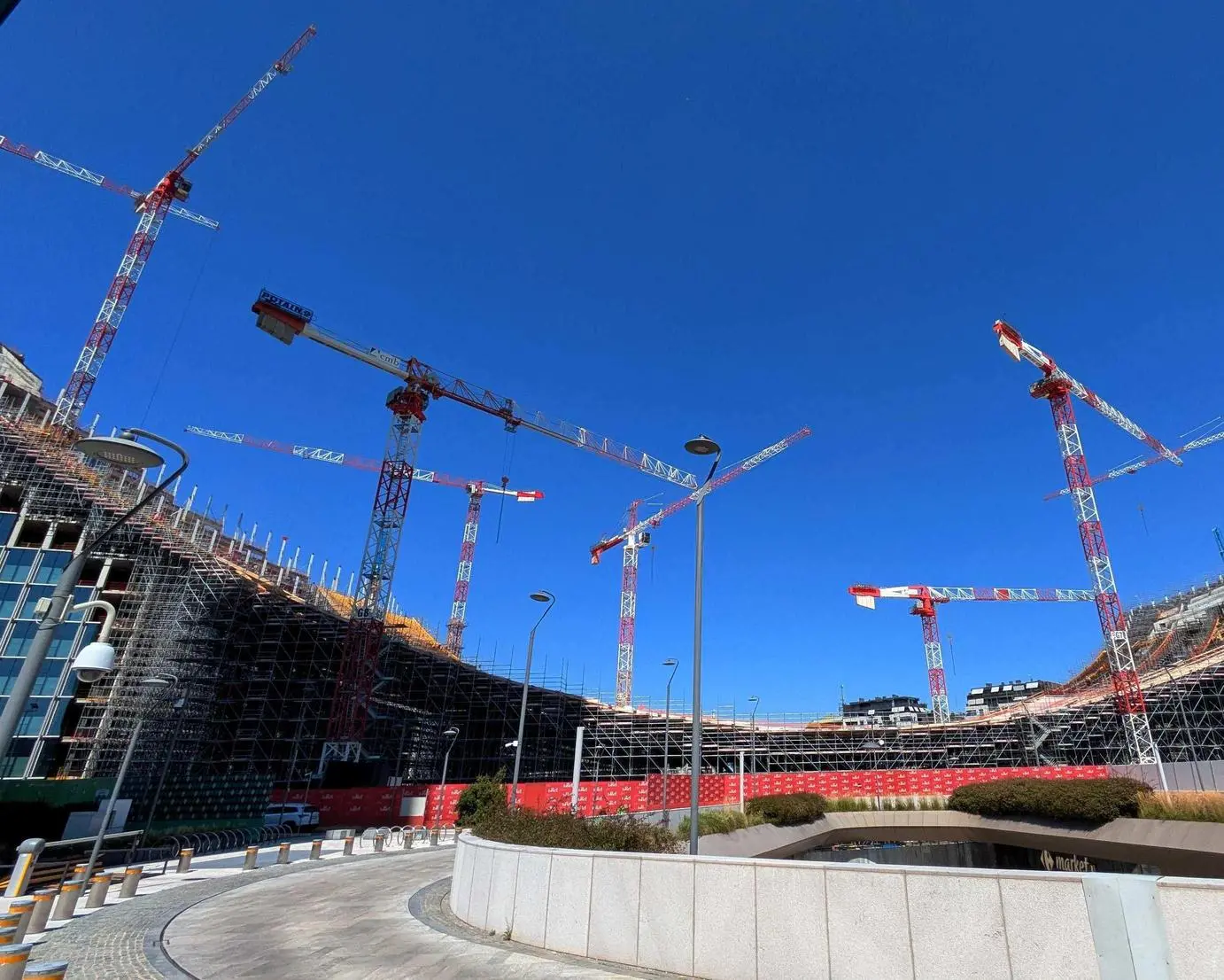 Il sindaco Sala rompe il silenzio: "Rivendico le operazioni immobiliari. Adesso Milano è meglio di prima"