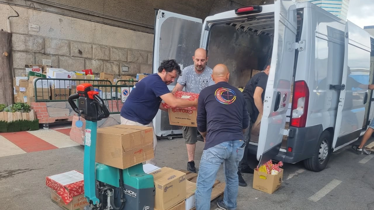 Uno dei camion caricati di viveri Uno dei camion caricati di viveri
