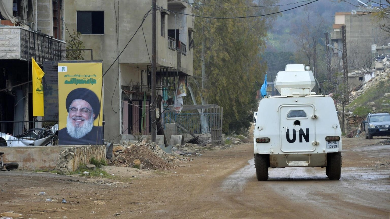L'allerta resta gialla per Unifil, mentre la tensione cresce tra Israele e Iran. Missione Onu in attesa di nuove direttive.