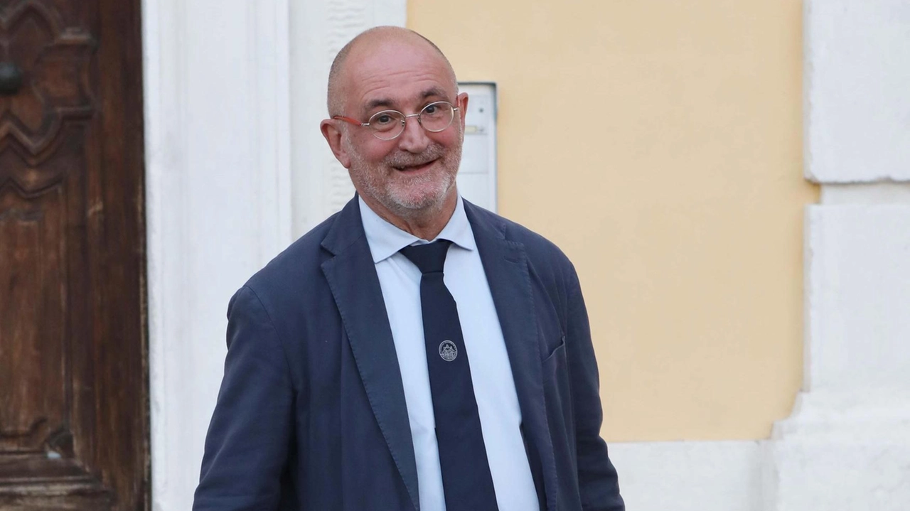 rancesco Castelli, infettivologo, primario all’interno dell’Asst Spedali Civili di Brescia e rettore dell’Università degli studi imputa anche al cambiamento climatico la crescita dei contagi rancesco Castelli, infettivologo, primario all’interno dell’Asst Spedali Civili di Brescia e rettore dell’Università degli studi imputa anche al cambiamento climatico la crescita dei contagi