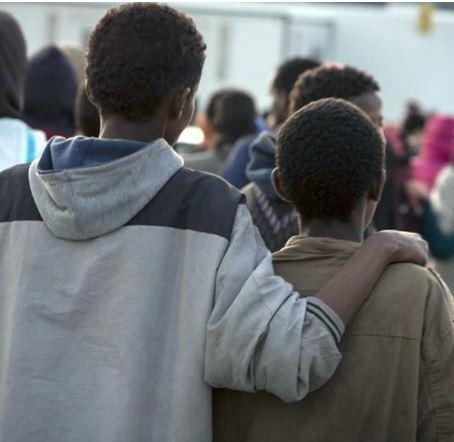 Minori stranieri non accompagnati, Comuni sulle barricate: i fondi statali per rimborsare l’accoglienza sono esauriti Minori stranieri non accompagnati, Comuni sulle barricate: i fondi statali per rimborsare l’accoglienza sono esauriti