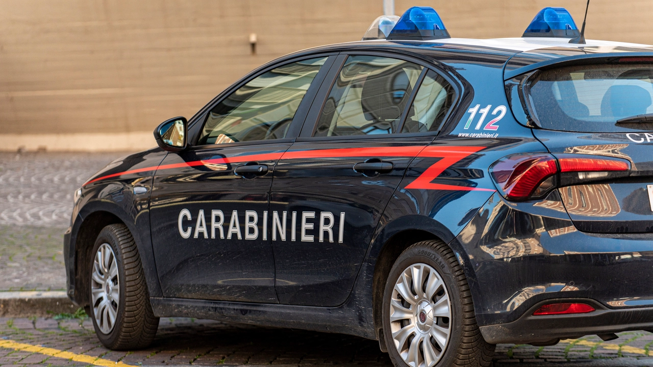 Carabinieri (Foto d'archivio) Carabinieri (Foto d'archivio)