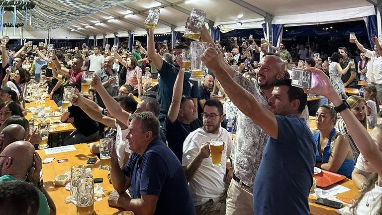 Da un gruppo di amici una Bierfest da primato Da un gruppo di amici una Bierfest da primato