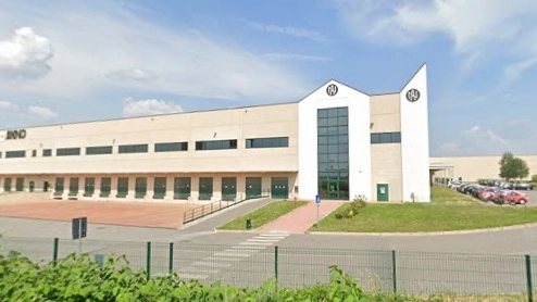La società sposta la logistica da Broni a Mantova e non intende trasferire i lavoratori nella nuova sede. I sindacati cercano l’accordo