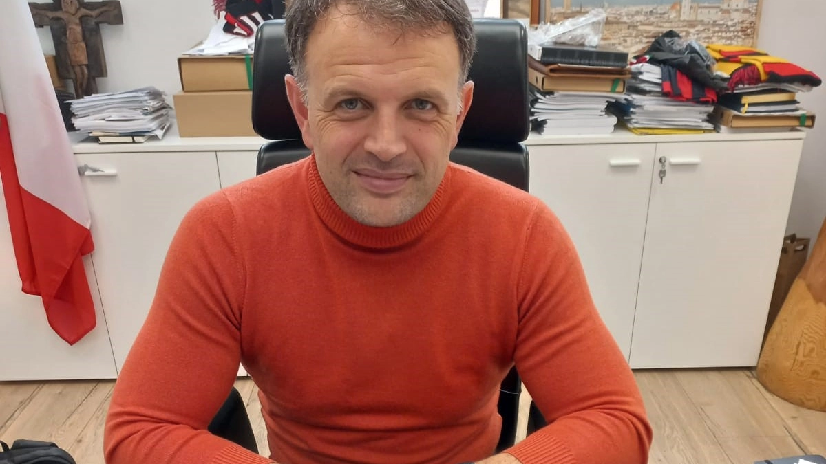 Il sindaco di Edolo Luca Masneri (Brescia)