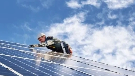 La condizione preliminare per realizzare il parco fotovoltaico è che sia lontano da luoghi di valore storico e artistico