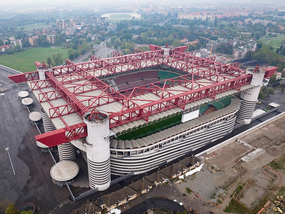 san siro la tattica di milan e inter il progetto del nuovo stadio solo dopo l acquisto dell area