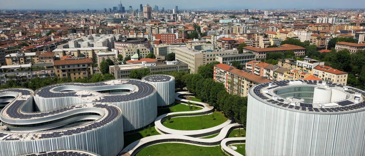 Chat sessista e violenta alla Bocconi, 4 studenti sospesi per un anno. “Allusioni sessuali verso una compagna di corso, messaggi ripugnanti”