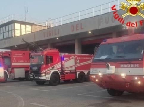 Fora durante il decollo. Emergenza a Montichiari Fora durante il decollo. Emergenza a Montichiari