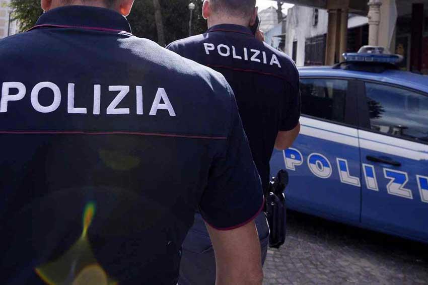 Como: litiga con il vicino (per una frase sgradita) e lo prende a bastonate, arrestato Como: litiga con il vicino (per una frase sgradita) e lo prende a bastonate, arrestato