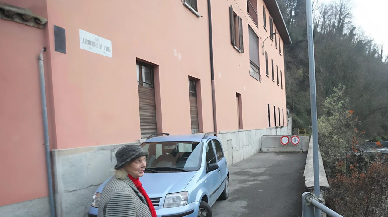 Il Comune pensa alla messa in sicurezza del costone franato in primavera partecipando a un bando per la messa in... Il Comune pensa alla messa in sicurezza del costone franato in primavera partecipando a un bando per la messa in...