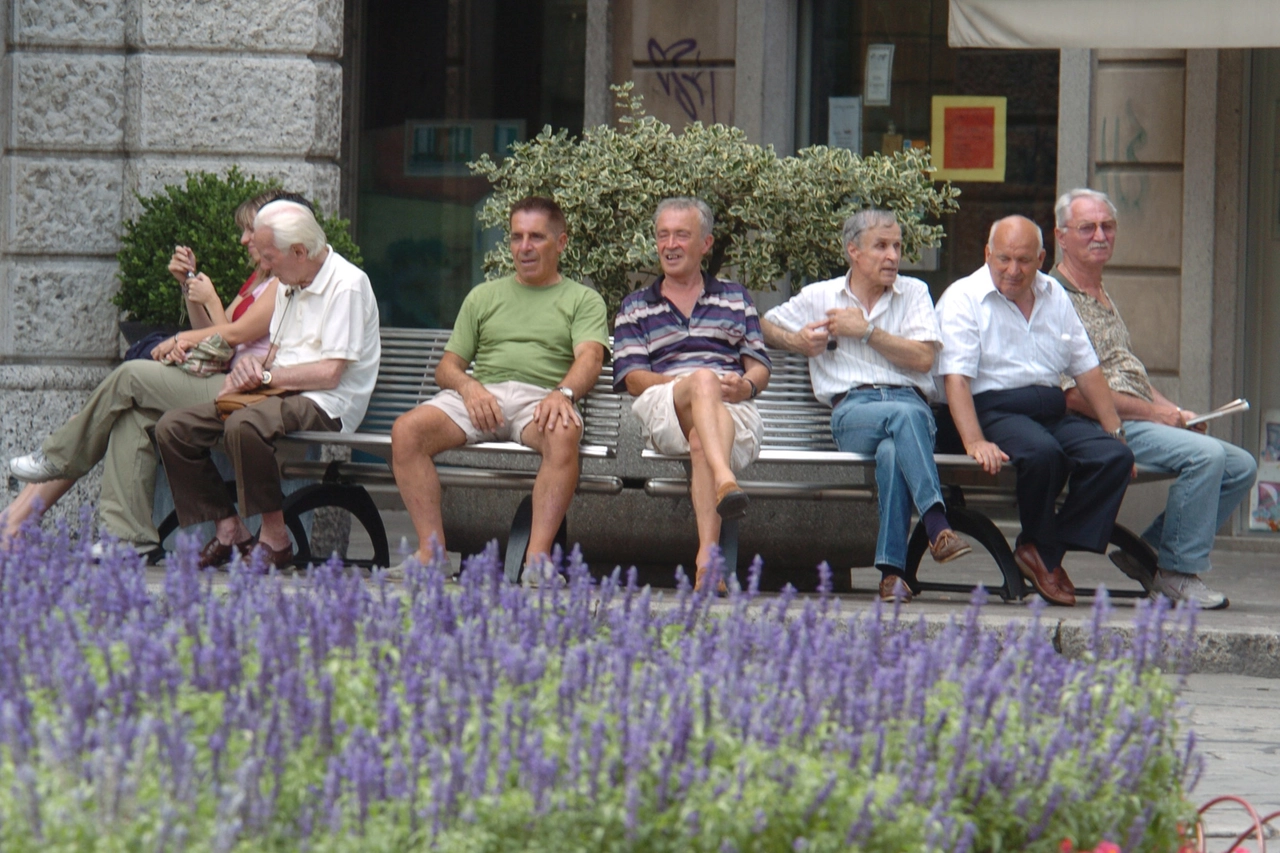 Caldo e solitudine sono i nemici degli anziani d'estate