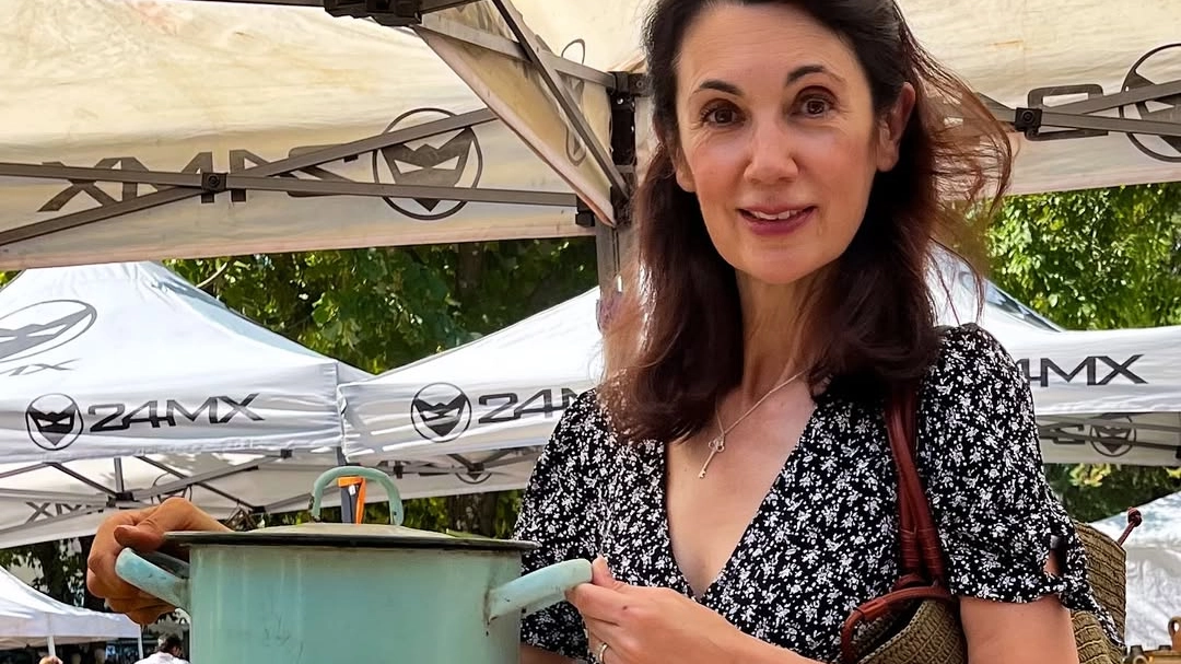 Csaba dalla Zorza, milanese, classe 1970, conduttrice televisiva e scrittrice