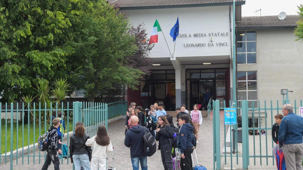 Estate di lavori nelle due scuole medie della città Pronti i piani: 500mila euro di interventi Estate di lavori nelle due scuole medie della città Pronti i piani: 500mila euro di interventi