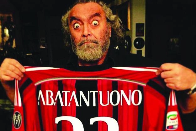 Diego Abatantuono con la maglia del Milan