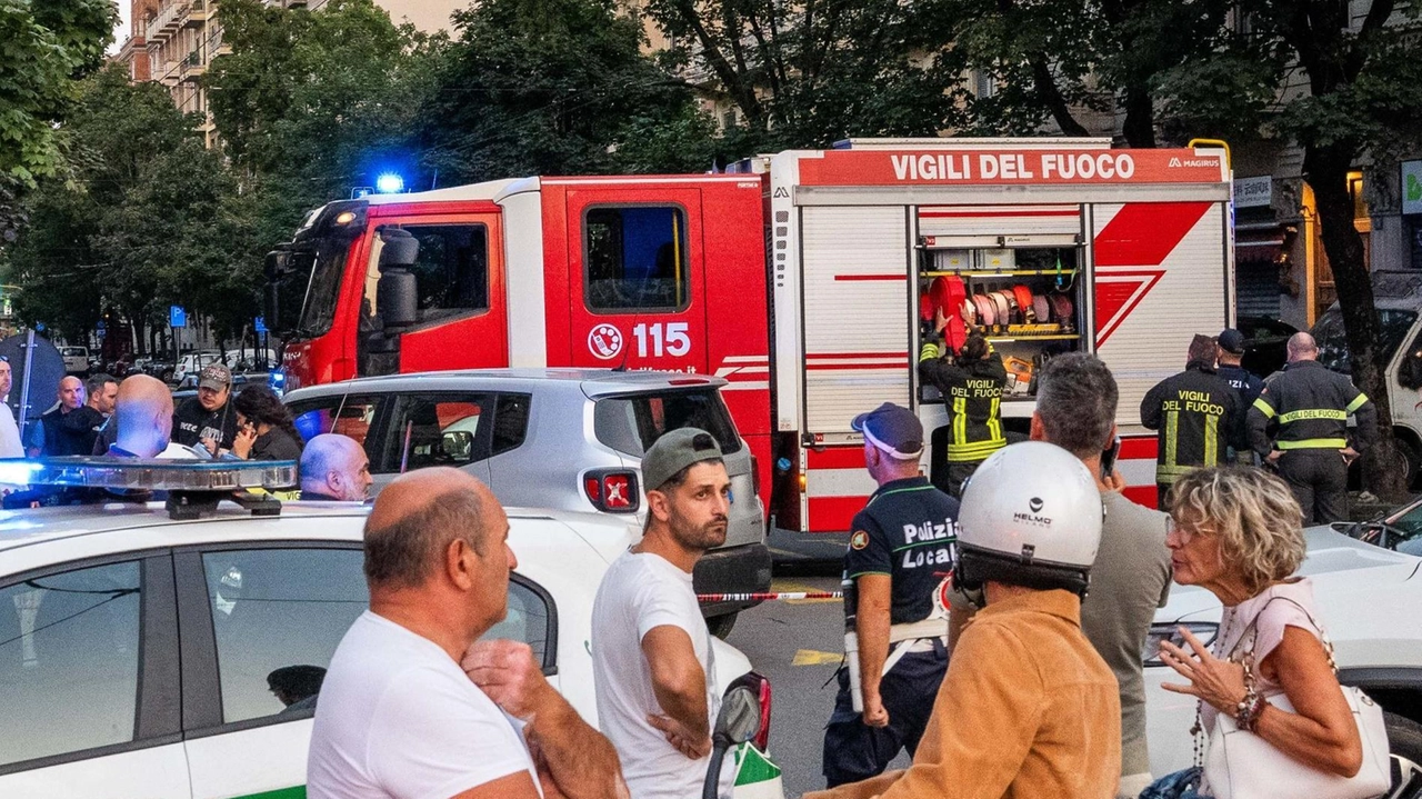 La segnalazione di un "pacco sospetto" ha creato il caos nell’ora di punta tra la zona di corso Buenos e...