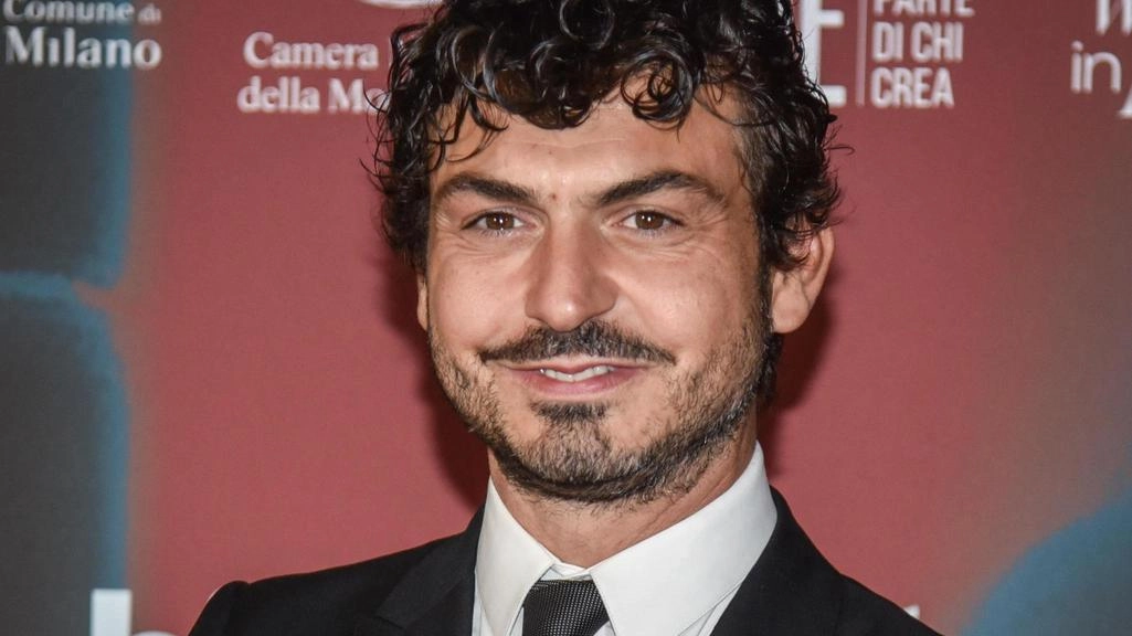 La Giunta comunale ha approvato le linee di indirizzo per raggruppare i piccoli negozi. L’assessore Sacchi: "È un primo passo per poi studiare misure per aiutare queste attività". La Giunta comunale ha approvato le linee di indirizzo per raggruppare i piccoli negozi. L’assessore Sacchi: "È un primo passo per poi studiare misure per aiutare queste attività".