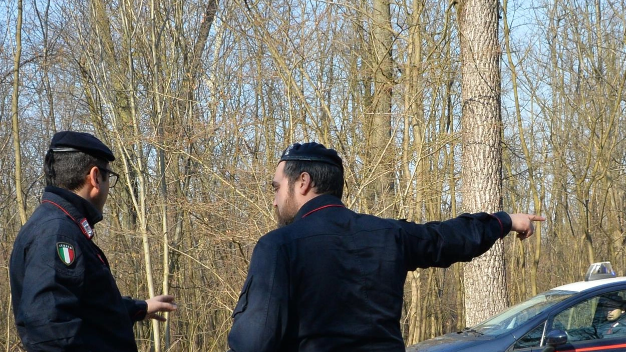 Resta un giallo il ritrovamente dell’uomo senza vita e senza documenti avvenuto nei pressi di Cascina Poglianasca. Non si... Resta un giallo il ritrovamente dell’uomo senza vita e senza documenti avvenuto nei pressi di Cascina Poglianasca. Non si...