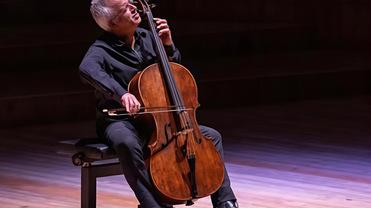 Un concerto che spazia dalle musiche mediterranee a quelle balcaniche, dalla musica antica a quella tradizionale, passando per la sperimentazione,...