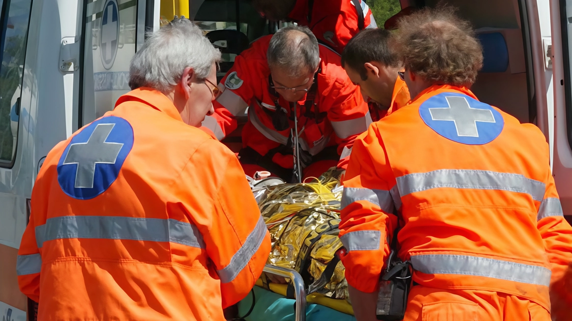 Il giovane in sella alla propria bicicletta stava raggiungendo Ospedaletto Lodigiano per iniziare la giornata lavorativa Il giovane in sella alla propria bicicletta stava raggiungendo Ospedaletto Lodigiano per iniziare la giornata lavorativa