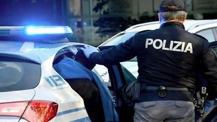 Blitz in due alloggi di via Marocco, tra i pusher anche una coppia di fidanzati Blitz in due alloggi di via Marocco, tra i pusher anche una coppia di fidanzati