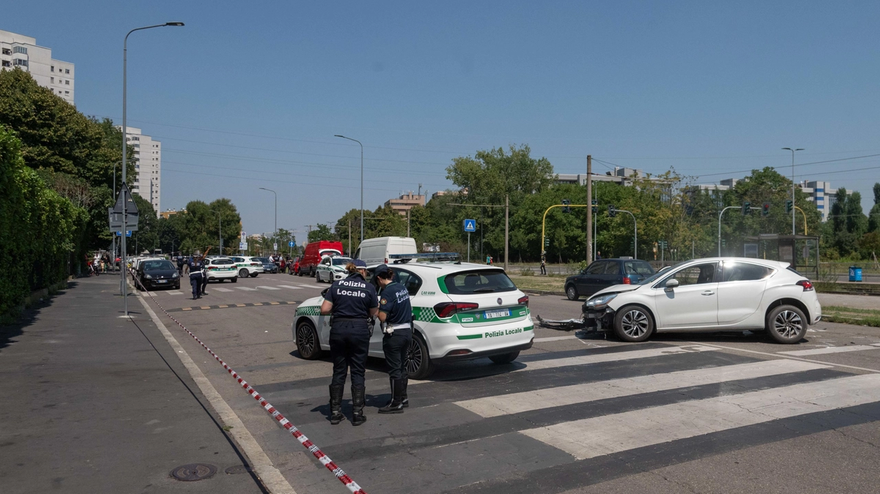 Il punto di via Saponaro, nel quartiere Gratosoglio di Milano, dove è stata investita e uccisa Cecilia De Astis