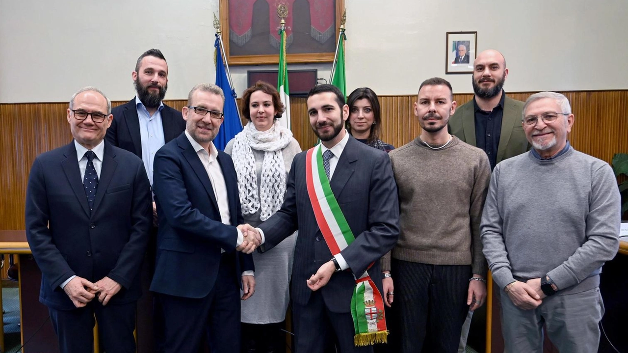 Siglato un protocollo d’intesa per l’evoluzione della città verso la “smart city“, con l’obiettivo di potenziare le competenze digitali... Siglato un protocollo d’intesa per l’evoluzione della città verso la “smart city“, con l’obiettivo di potenziare le competenze digitali...
