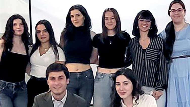 Due opere scultoree realizzate da Federica Balconi e Leonardo Fenu, giovani artisti dell’Accademia Brera di Milano, sono state donate... Due opere scultoree realizzate da Federica Balconi e Leonardo Fenu, giovani artisti dell’Accademia Brera di Milano, sono state donate...