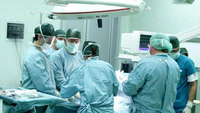 Il team trapianti dell'ospedale San Matteo di Pavia Il team trapianti dell'ospedale San Matteo di Pavia