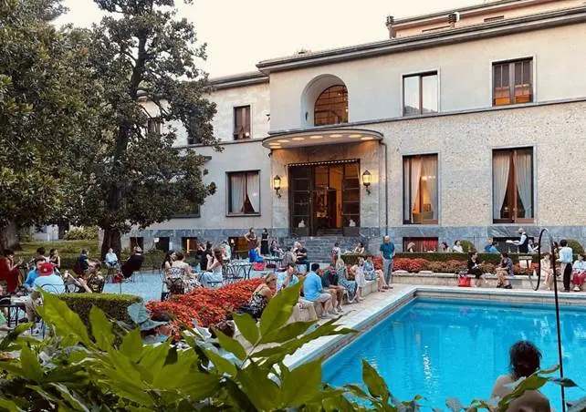 Cosa fare a Milano nel weekend del 18, 19 e 20 luglio 2025: eco di mondi fantastici, aperitivi ed eventi musicali sotto le stelle