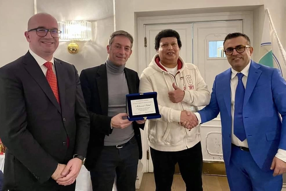 Lo “sceriffo” Mimmo l’Egiziano premiato da Monza Azzurra
