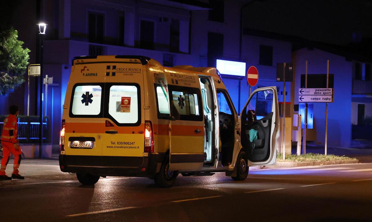 adesso ti uccido 17enne accoltella alla pancia il patrigno della fidanzata