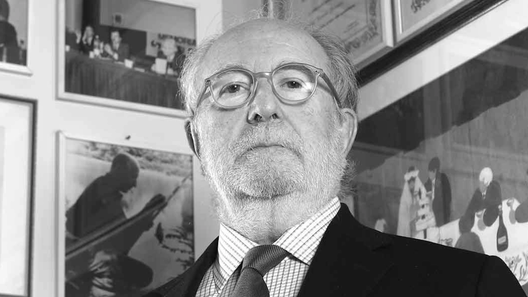 Il dentista milanese Roberto Lodovico Weinstein docente universitario fino al 2017 Il dentista milanese Roberto Lodovico Weinstein docente universitario fino al 2017